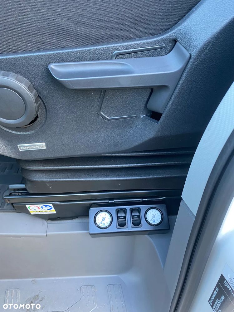 Volkswagen CRAFTER - 12