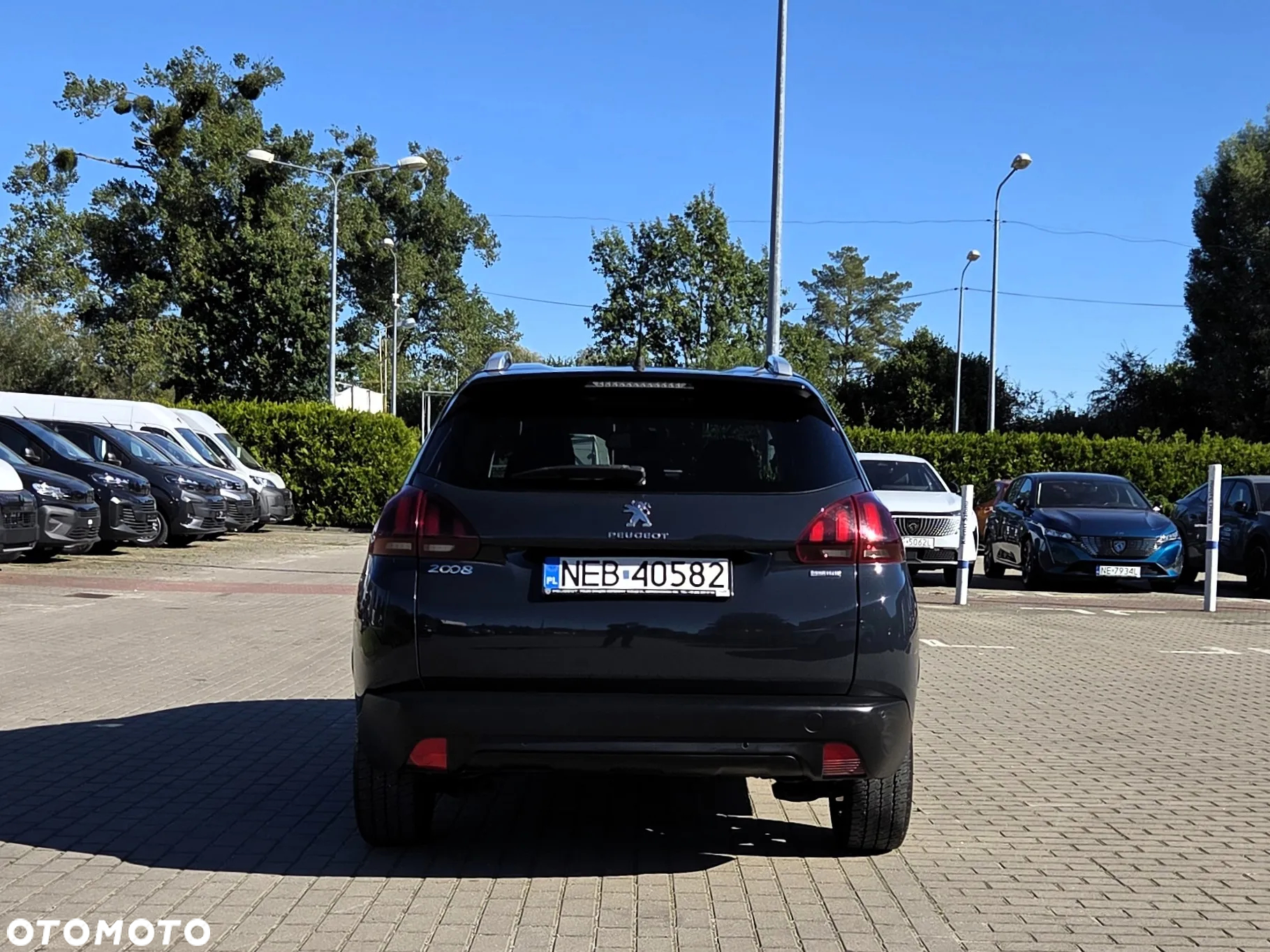 Peugeot 2008 1.2 Pure Tech Style S&S - 7
