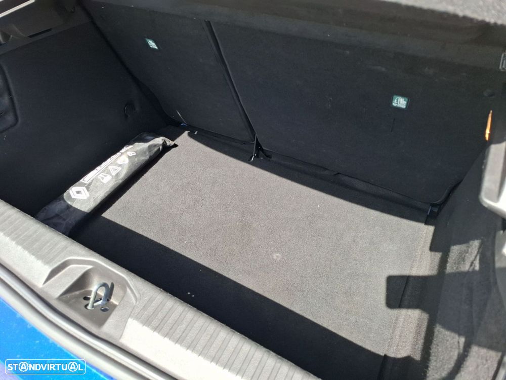 Renault Clio 1.0 TCe Techno — fotografia 25