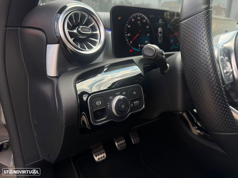 Mercedes-Benz A 180 - 22