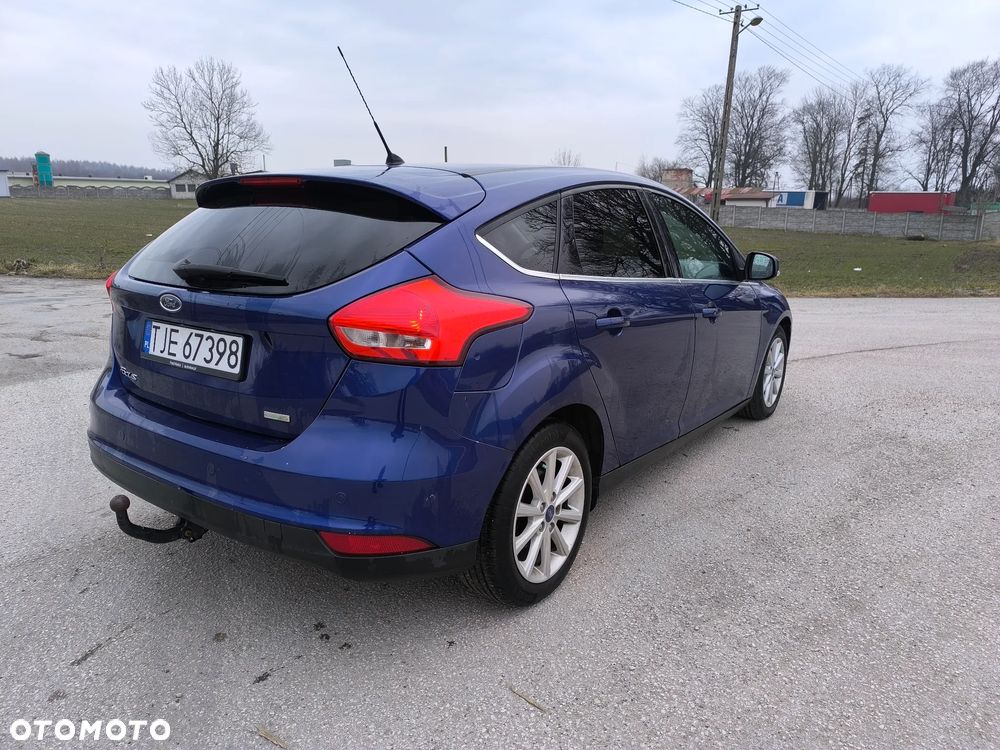 Ford Focus 1.0 EcoBoost Red Edition ASS - 4