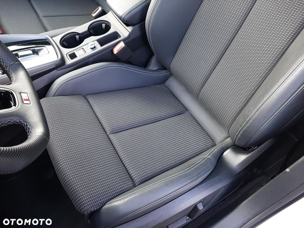 Audi S3 Sportback TFSI Quattro S tronic - 16