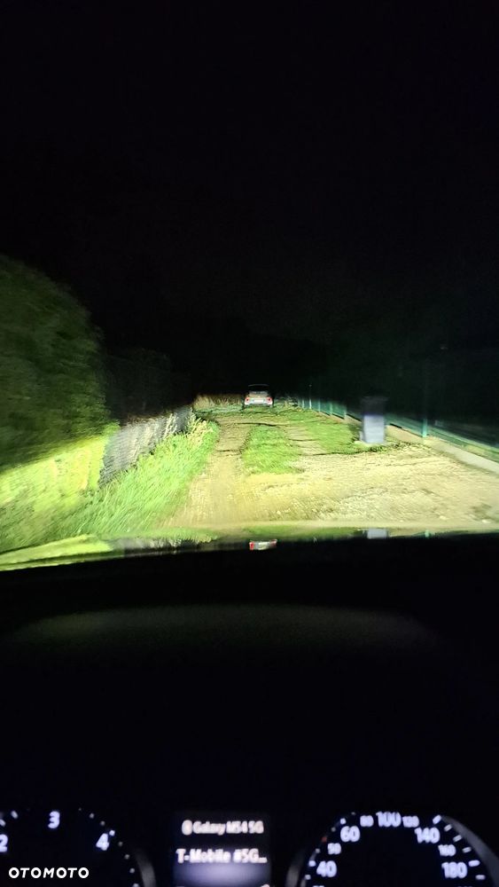 Volkswagen Passat Variant 2.0 TDI SCR 4Motion DSG (BMT) Highline - 40