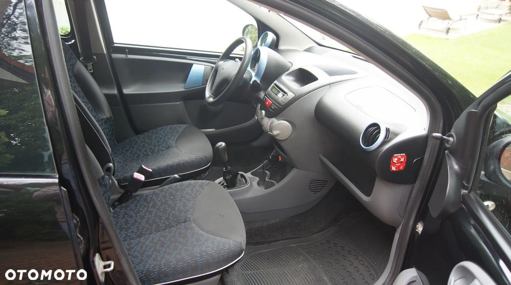 Peugeot 107 70 Black&Silver - 14