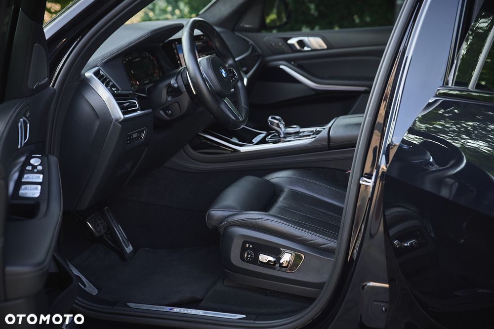 BMW X7 M50d - 24