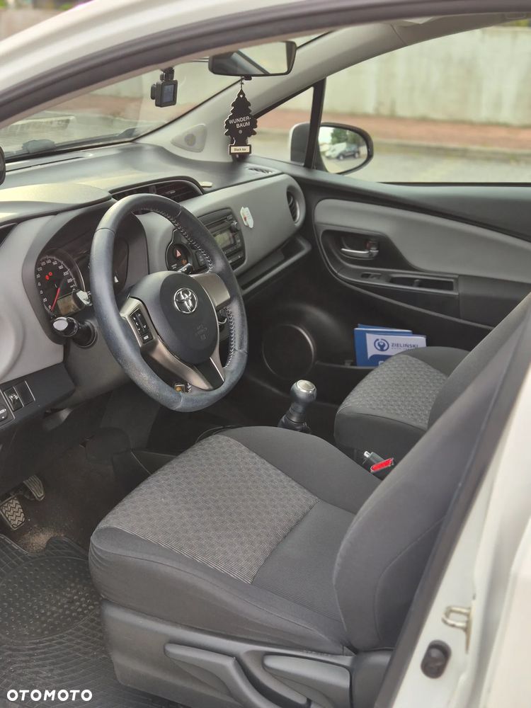 Toyota Yaris 1.0 Active EU6 - 6