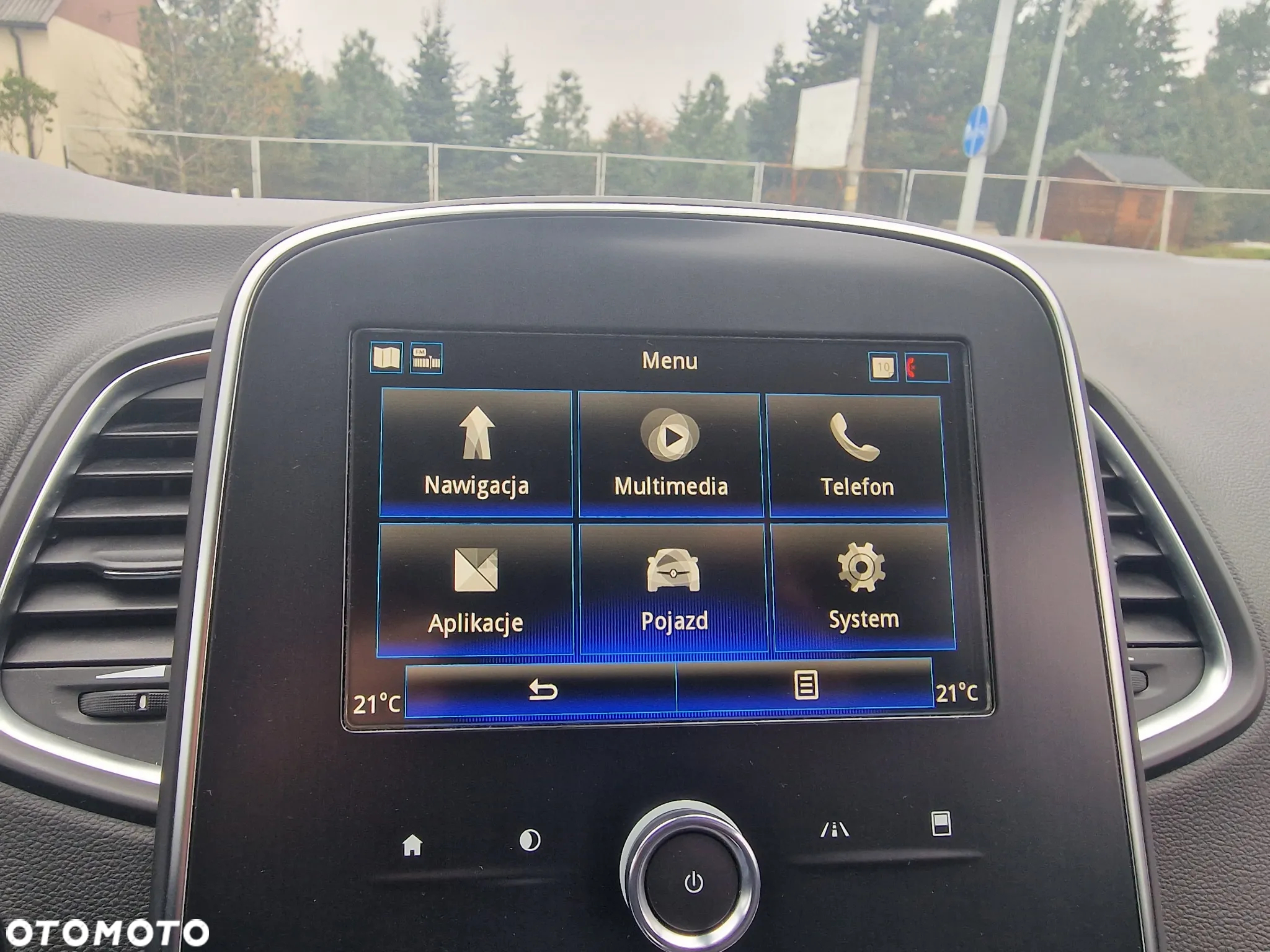 Renault Grand Scenic - 18