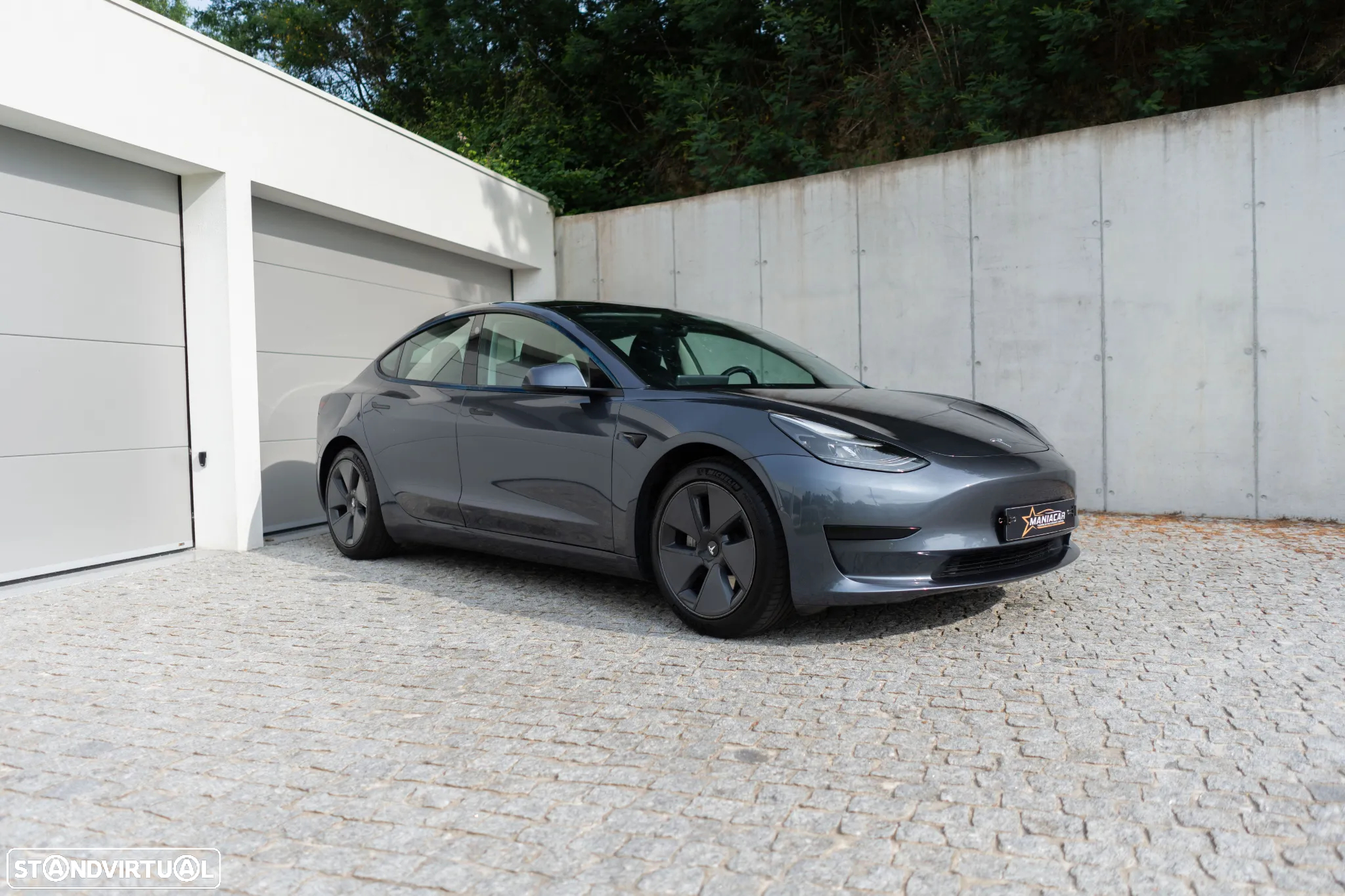 Tesla Model 3 Standard Range Plus RWD - 3