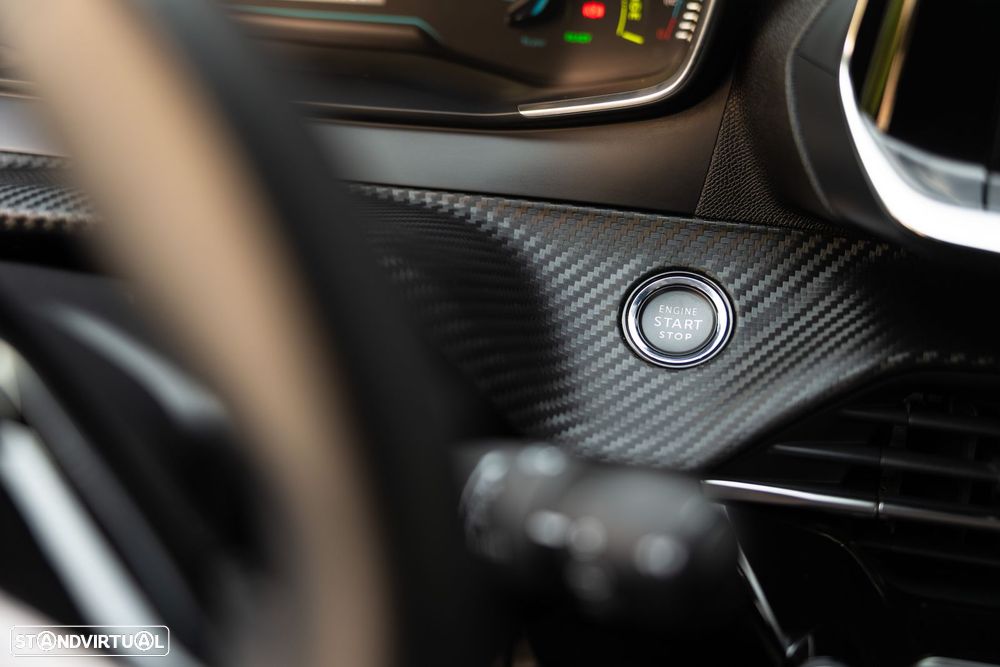 Peugeot e-208 Active - 17
