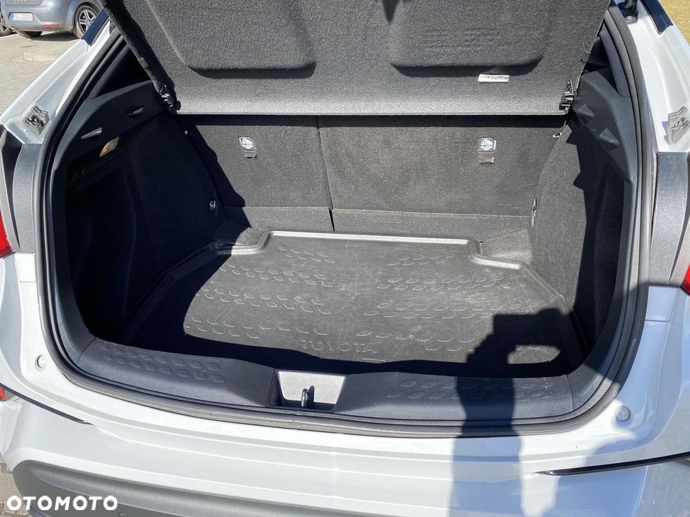 Toyota C-HR 1.8 Hybrid GPF GR Sport - 24