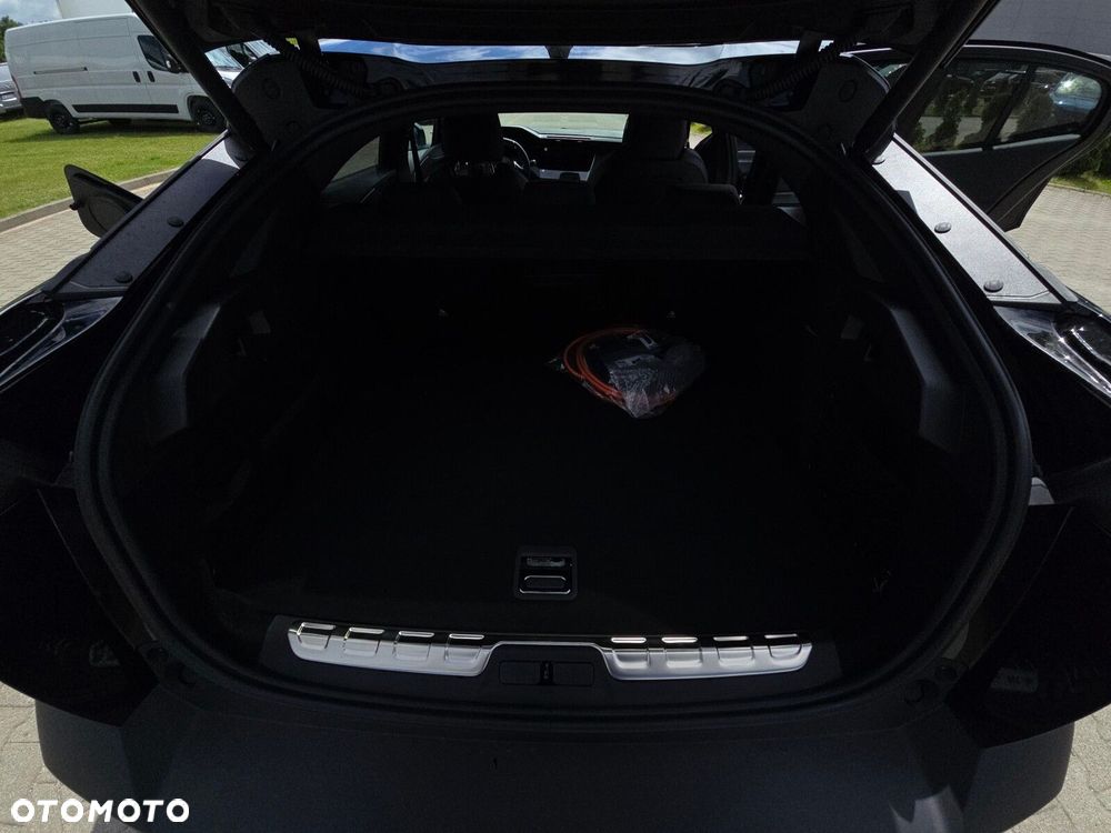Peugeot 408 - 24