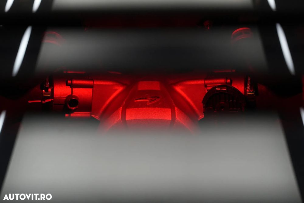 McLaren altul - 27