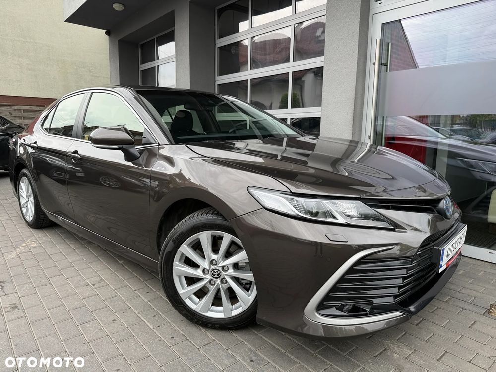 Toyota Camry 2.5 Hybrid Comfort CVT - 21