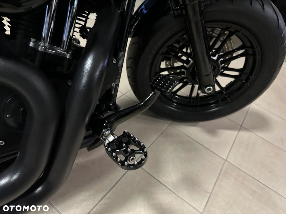 Harley-Davidson Sportster Forty-Eight - 26