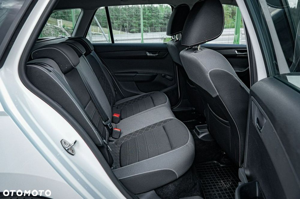 Skoda Fabia 1.0 TSI Ambition - 40