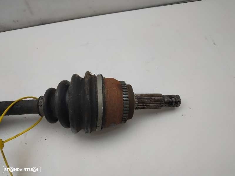 TRANSMISSÃO FRONTAL ESQUERDA KIA CERATO SEDAN 2006 - 2