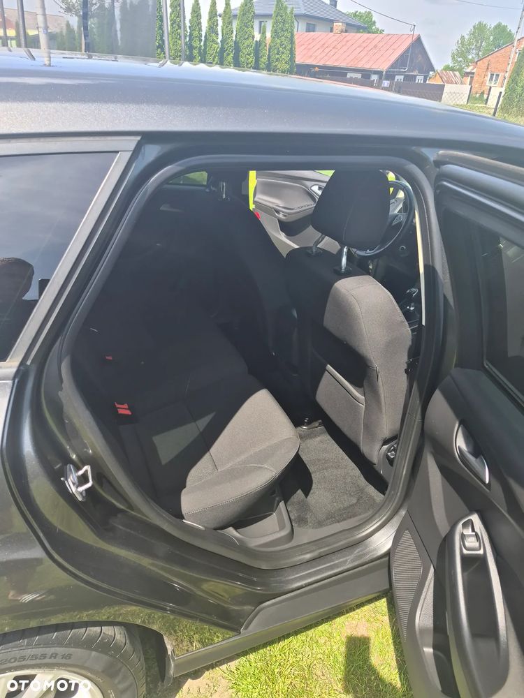 Ford Focus - 20