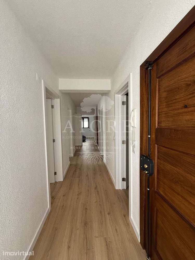 Apartamento T3 Totalmente Remodelado | Horta das Figueiras – Évora - Grande imagem: 3/19