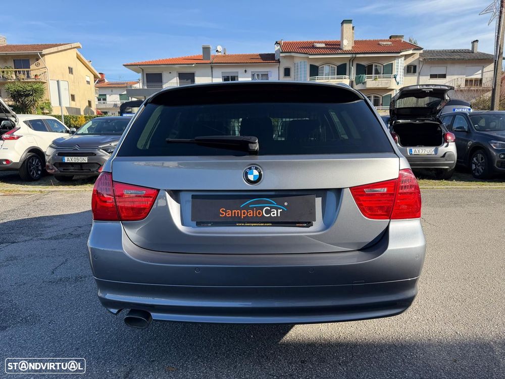 BMW 318 d Touring Line Sport - 12