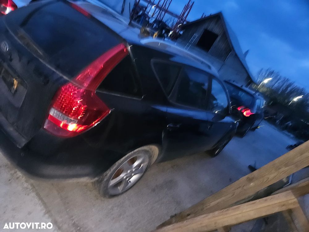 Dezmembrez kia ceed - 4