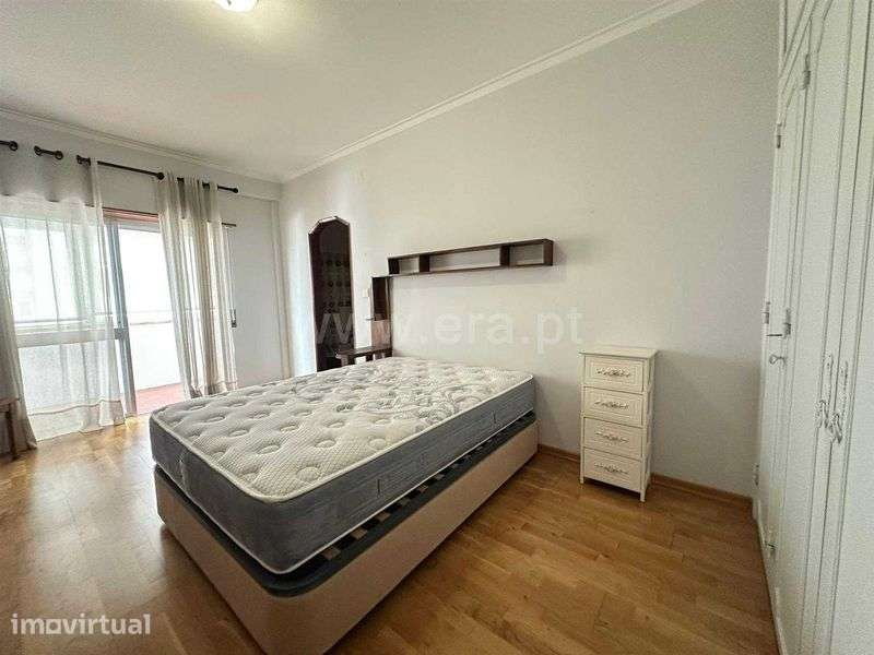 Apartamento T2 Arrenda-se Benfica - Grande imagem: 3/4