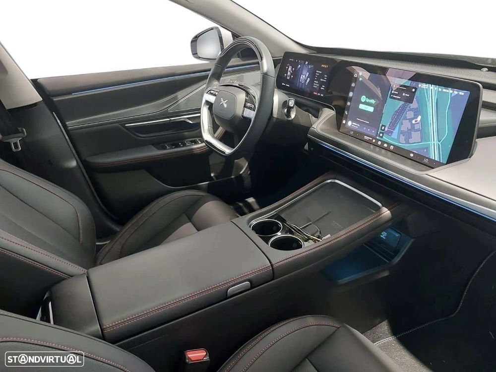 Xpeng P7i 86.2 kWh Long Range - 6