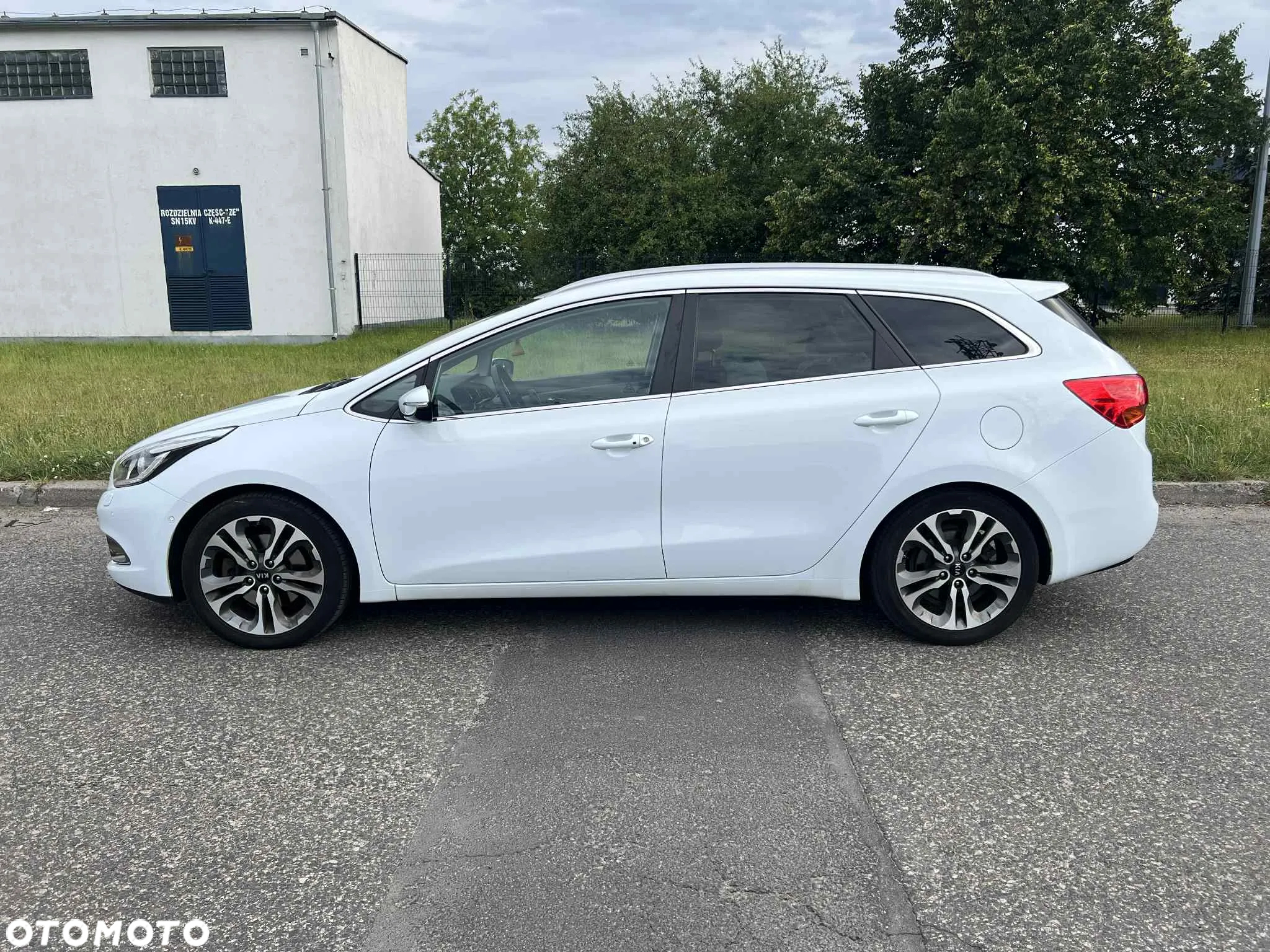 Kia Ceed Cee'd 1.6 CRDi XL - 4
