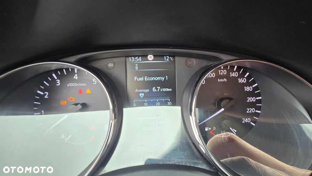 Nissan Qashqai 1.2 DIG-T N-Connecta EU6 - 23