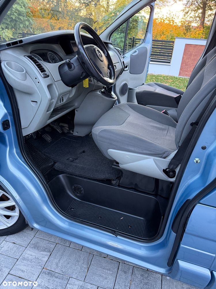 Opel Vivaro - 30