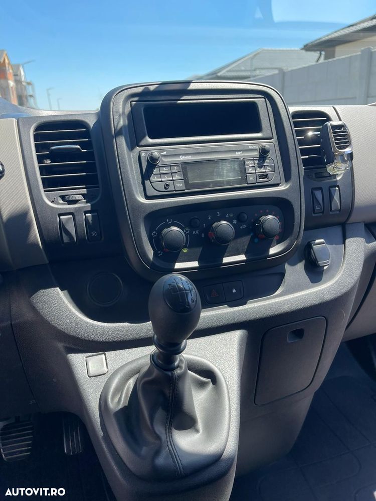 Renault Trafic - 11