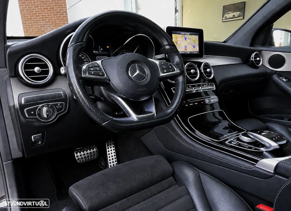 Mercedes-Benz GLC 220 d 4Matic 9G-TRONIC AMG Line - 12