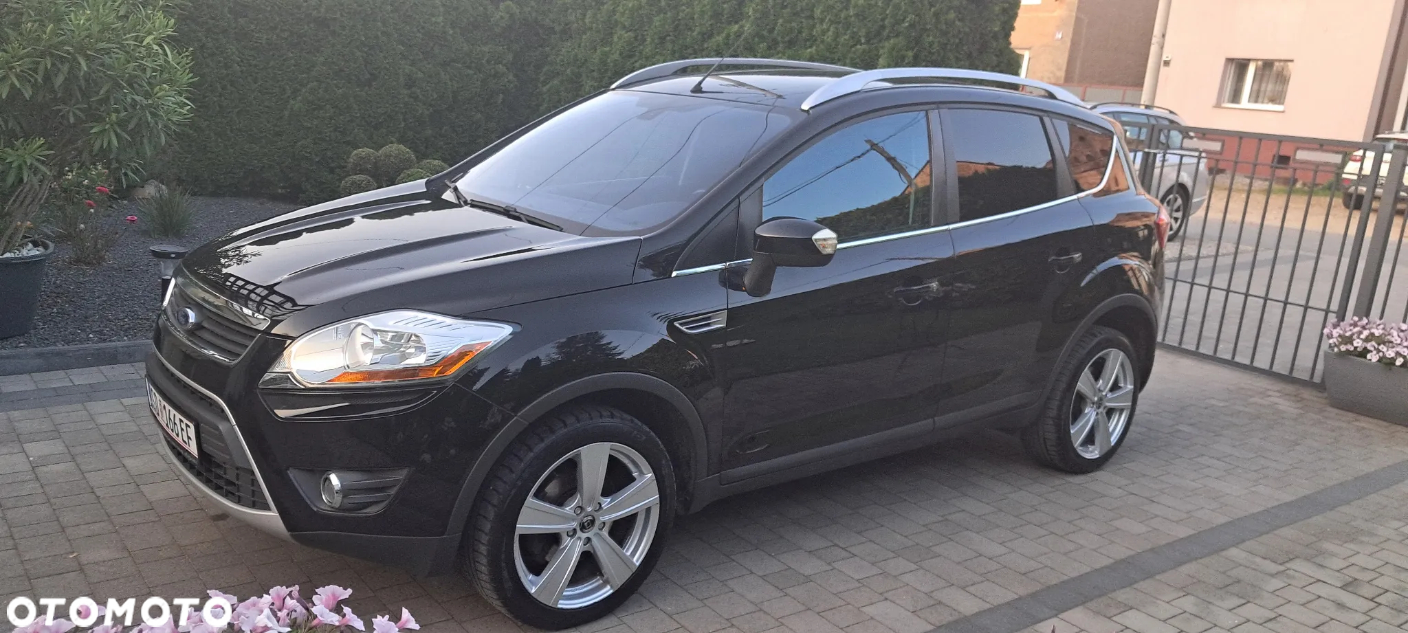 Ford Kuga 2.0 TDCi 4x4 Titanium - 4