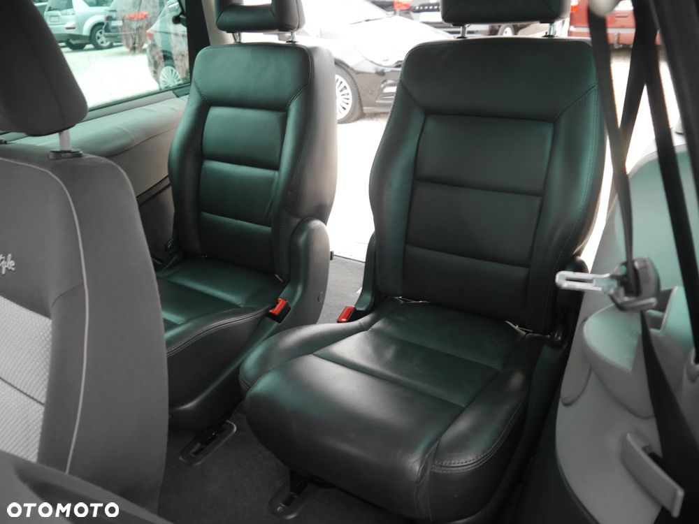 Volkswagen Sharan 1.8 5V Turbo Freestyle - 17