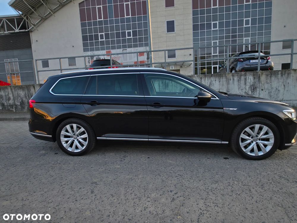 Volkswagen Passat 2.0 TDI SCR 4Mot DSG Comfortline - 7