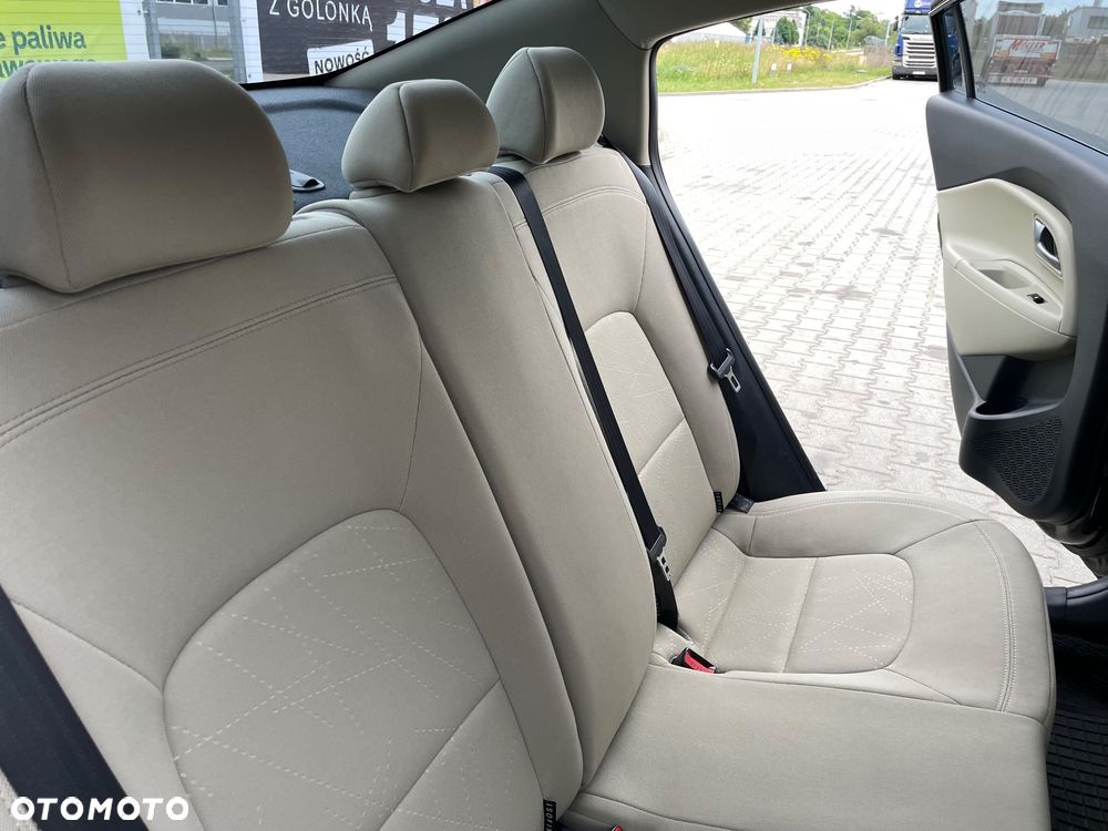 Kia Rio 1.4 XL - 23