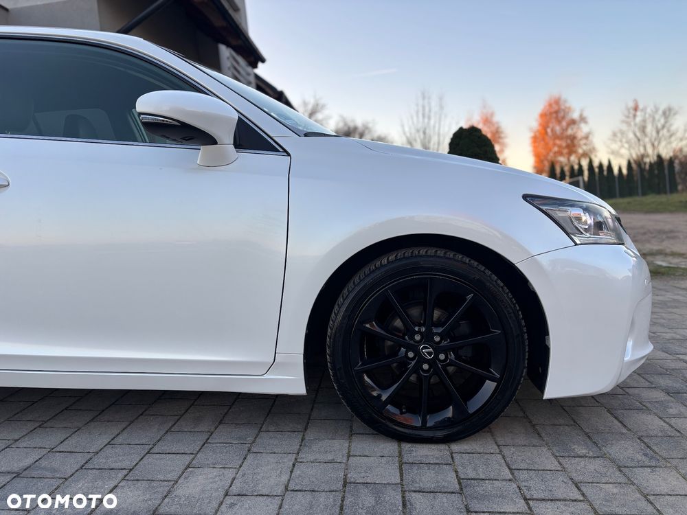 Lexus CT 200h Prestige - 15