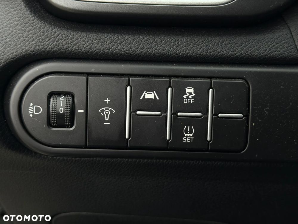 Kia Ceed 1.5 T-GDI M - 23