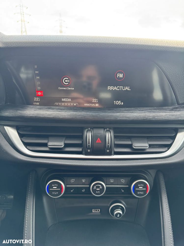 Alfa Romeo Stelvio 2.2 16V AT8 Q4 Lusso Ti - 12