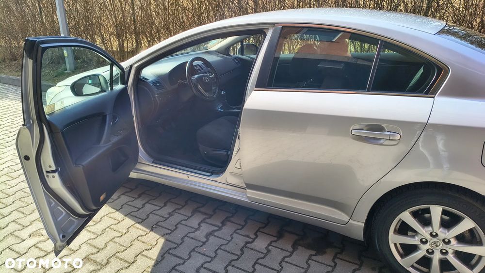 Toyota Avensis 1.8 Sol plus - 5