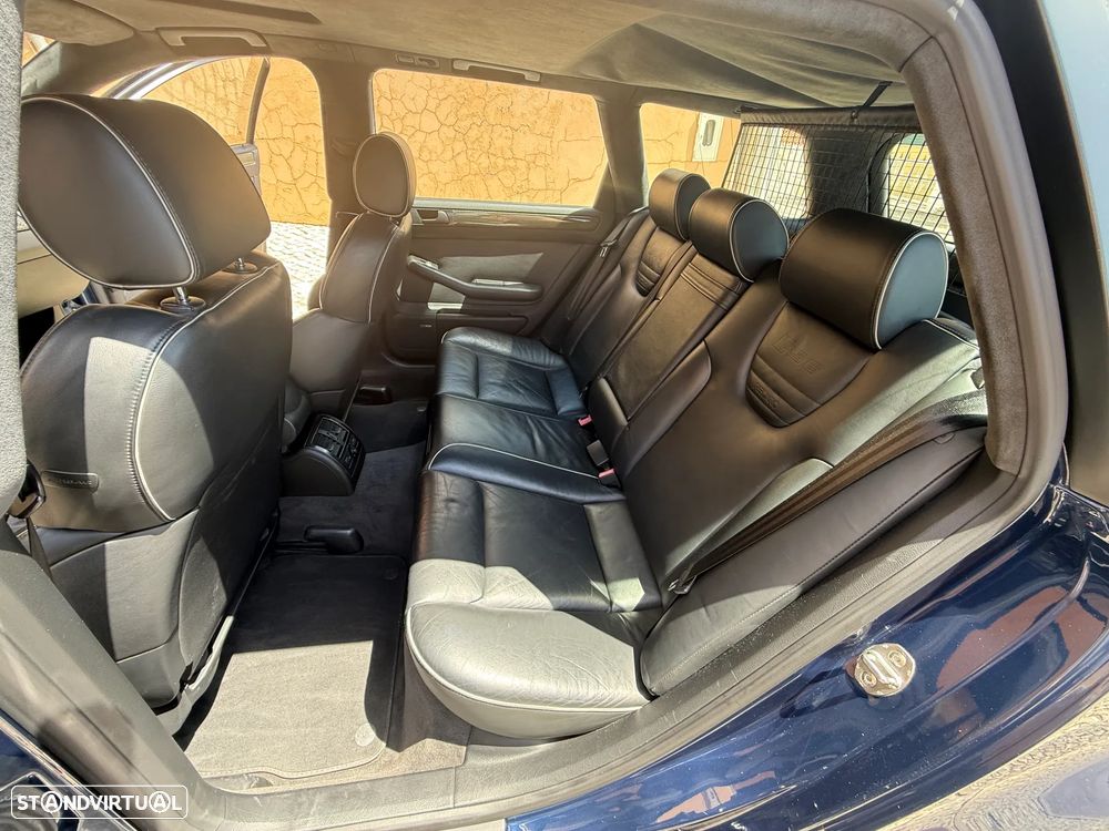 Audi RS6 Avant 4.2 V8 Tiptronic - 12