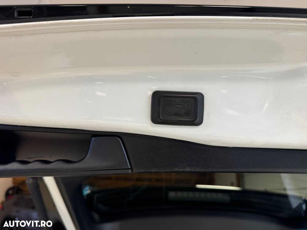 Toyota RAV4 2.5 Hybrid VVT-iE 4x2 Dynamic - 38