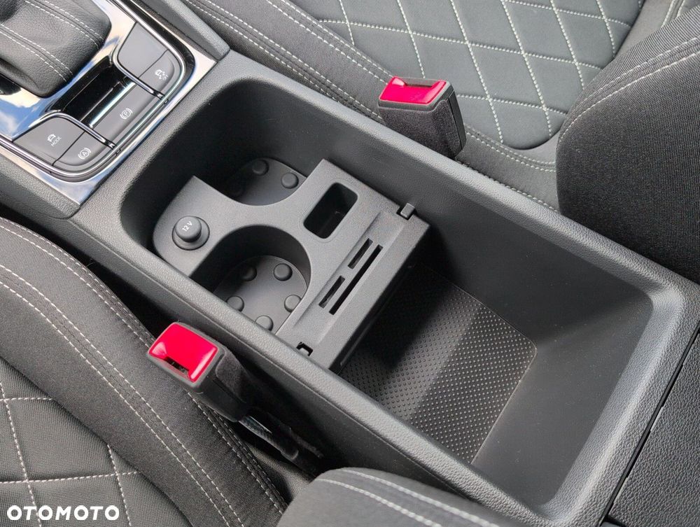 Skoda Karoq 1.5 TSI ACT Sportline DSG - 35