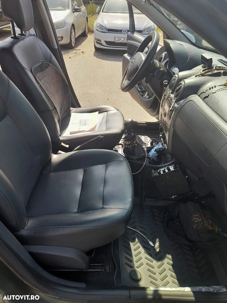 Dacia Duster dCi 110 FAP 4x2 Prestige - 8