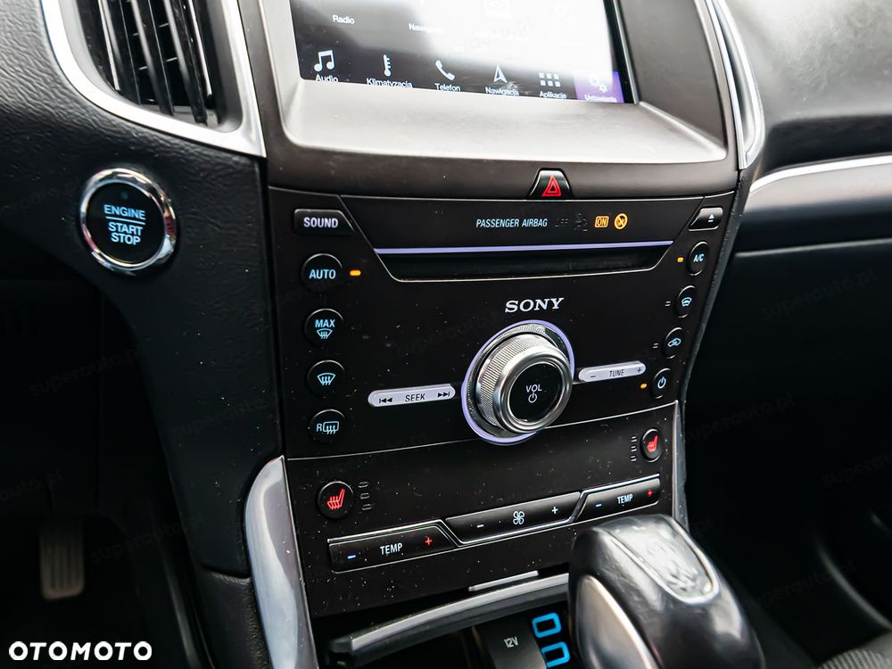 Ford S-Max - 17