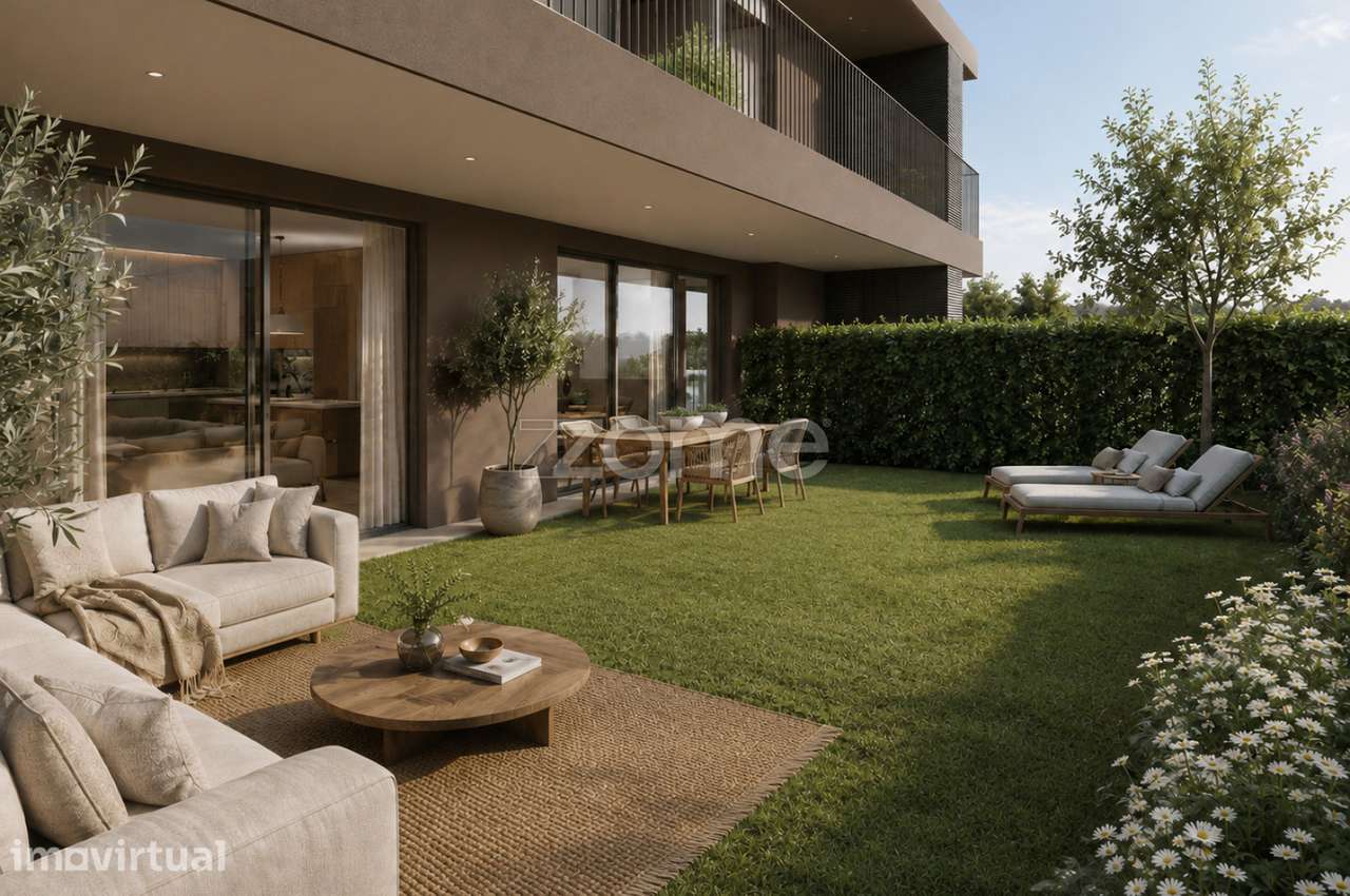 Novo T2 com amplo espaço exterior privado e 2 lugares de garagem, A...