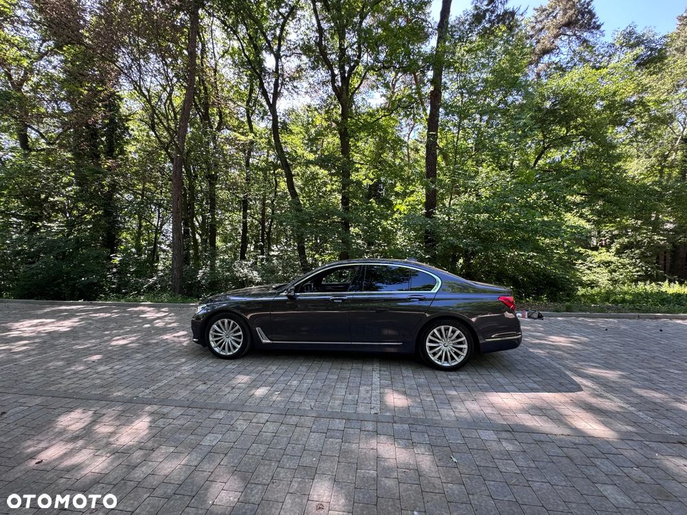 BMW Seria 7 - 13