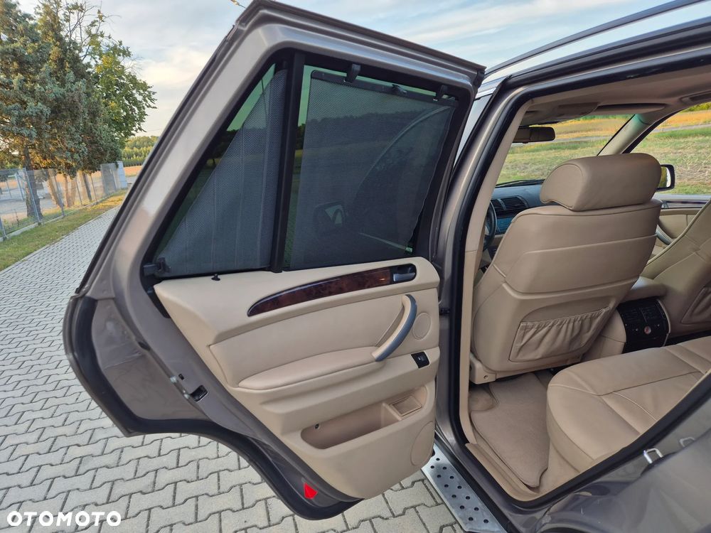 BMW X5 4.4 i Edition Exclusive Sport - 35