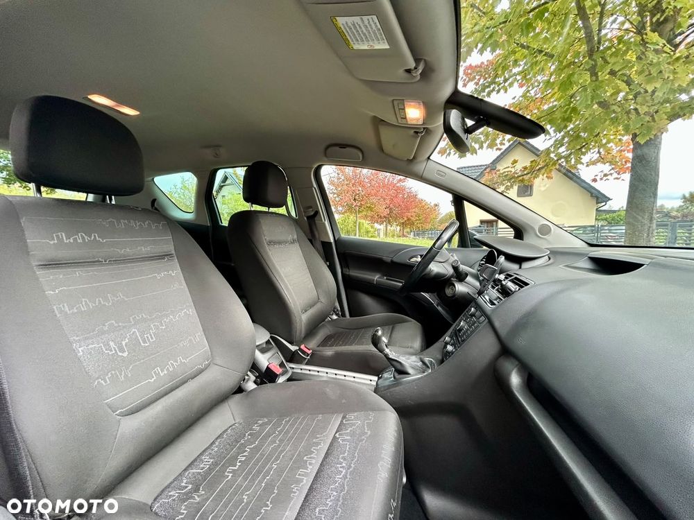Opel Meriva - 12
