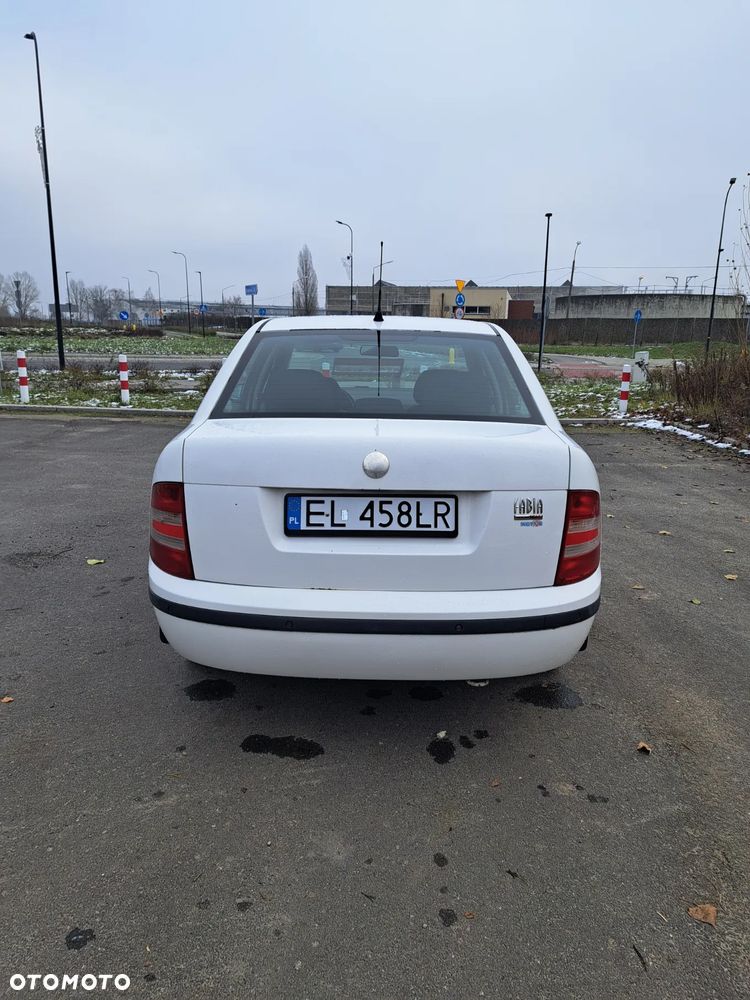 Skoda Fabia 1.4 16V Active - 3