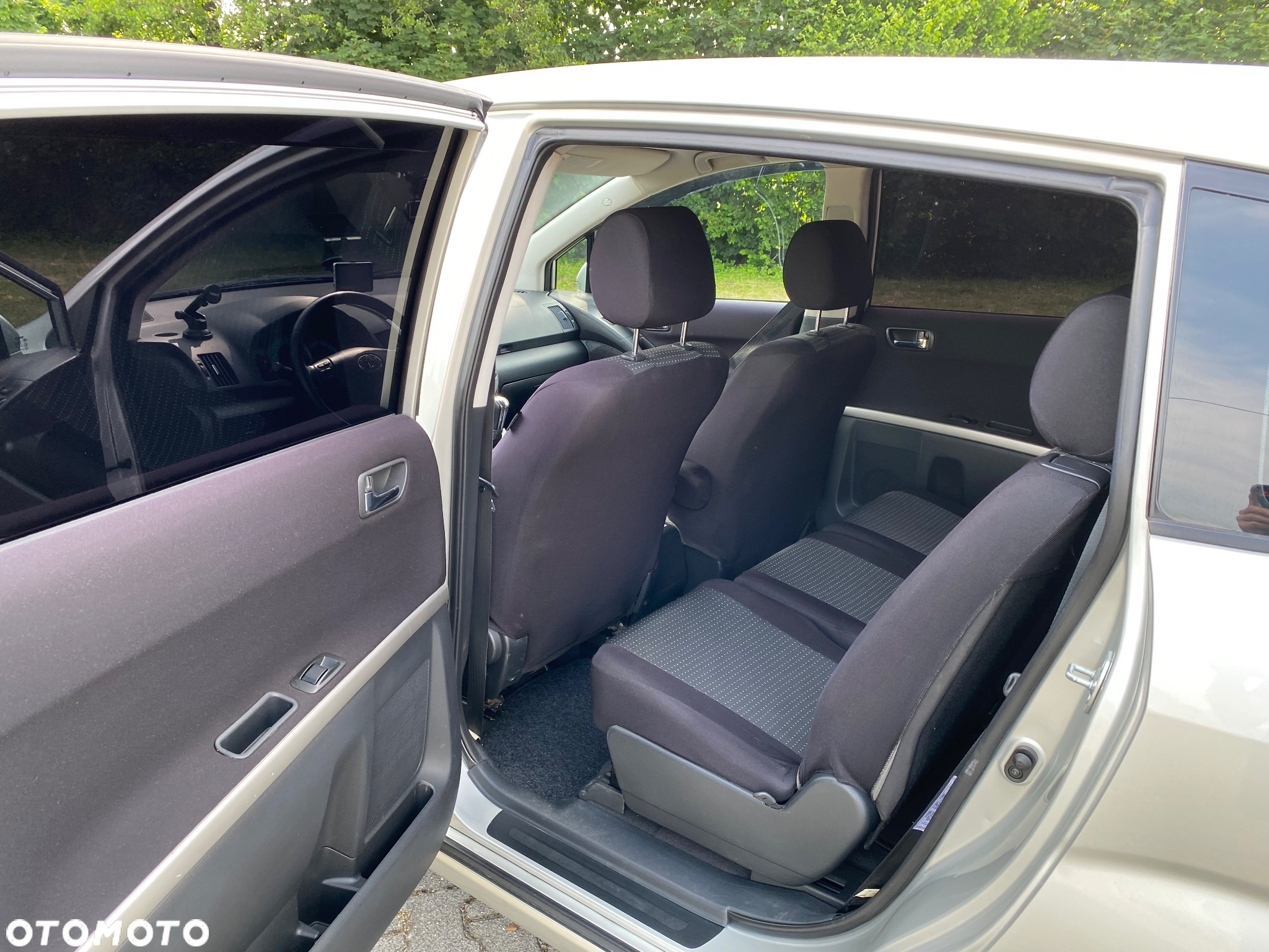 Toyota Corolla Verso 1.8 Sol 7os - 20
